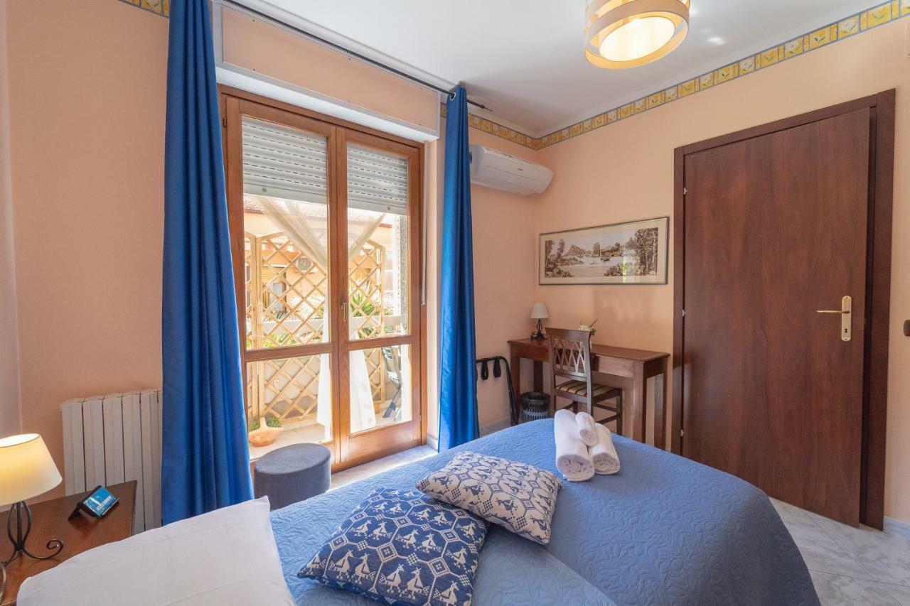 La Rosa - Elegant Rooms Sassari Exterior foto