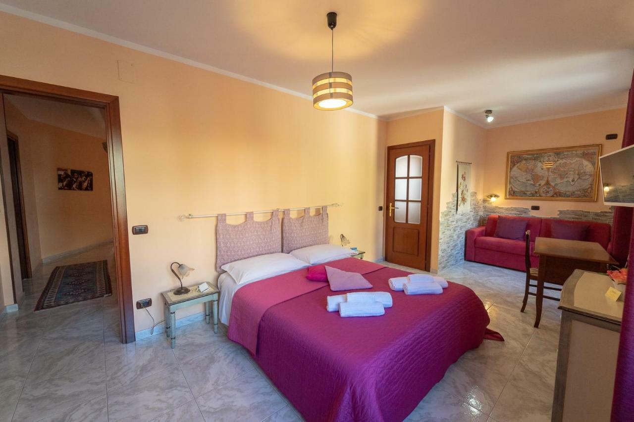 La Rosa - Elegant Rooms Sassari Exterior foto